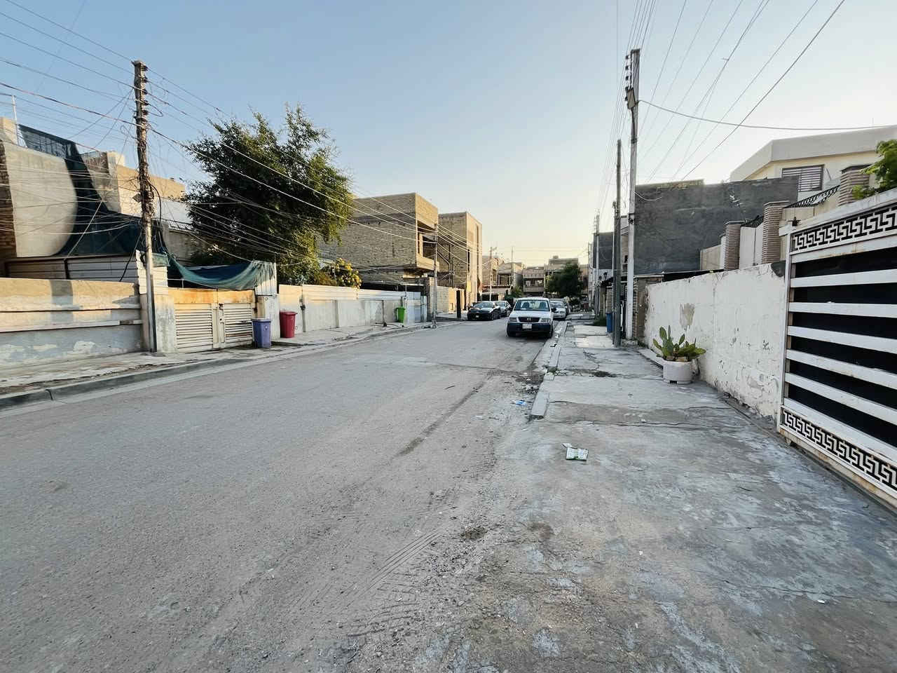 جمعة مباركة. قطعة ارض للبيع دور النفط محلة ٨٠٥ زقاق ١٢
موقعها خلف شارع ٣٠ من جهة الهايبر ماركت
مشي ٥دق عن الهايبر والمحكمة
المساحة ١٢٦ متر . الواجهة ٦ متر النزال ٢١ متر
سعر المتر مليونين
للاستفسار على الخاص او الاتصال
***********
