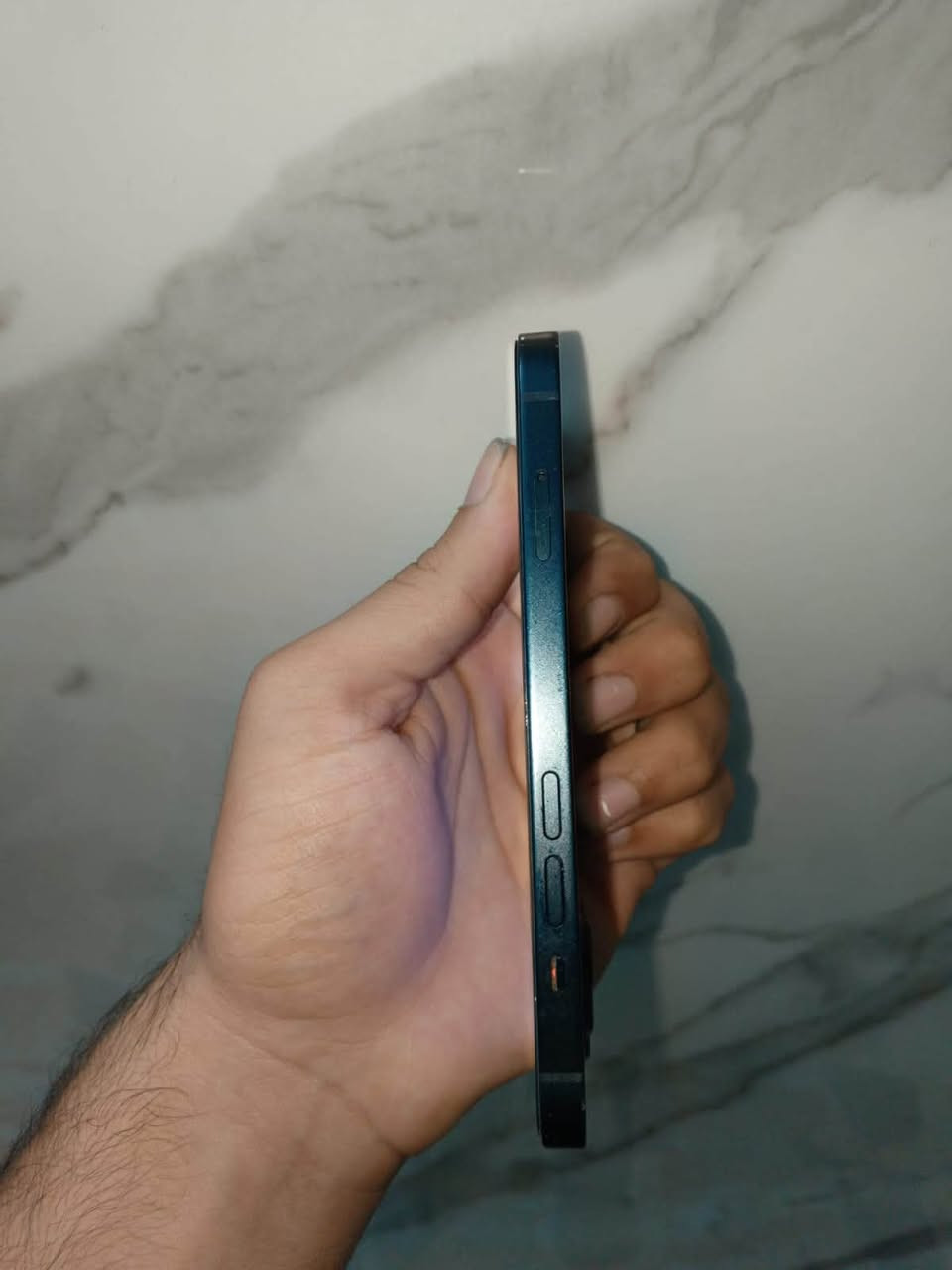 السلام عليكم
جهاز ايفون ١٣ كامرتين📱

مكفول💯

ما داخل اي صيانه جهاز يخبل 🔩

كارتونه وكل ملحقاته ويا الكيبل الاصلي مالته بي صفحه وحده تشتغل وانطيك هم كيبل شغال صفحتين كلشي مابي🤩

جهاز بي فقط خدوش بسيطه ما ماثره☑️ 

شوفت عينكم كلشي موضح بلمنشور حته وصل الشراء عندي تاخذه مشتري من الصدرين 🔥

مكاني بغداد مدينة الصدر 🏠

للاستفسار *********** واتساب فقط 📞

مو شراي لا تجي👋🏽
