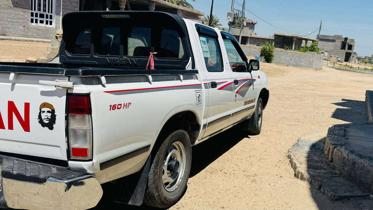 سلام عليكم 
بيكم نيسان موديل 14
مكفوله معده بيه بارد بل جاملق 
سعر 150 وبيه مجال 
عنوان انبار العامريه فلوجه 
***********
