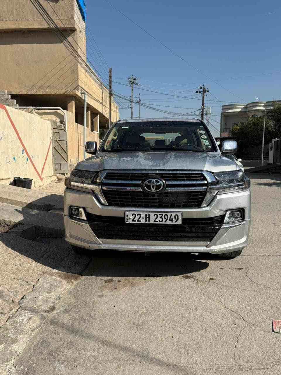 جكساره موديل 2011 محدث 2021
لون سلفر كير ومحرك شرط 
محرك V8 كاز ديزل D4توربو ما مفتوح 
سياره بدون ضرر صبغ حيزام للجماليه 
شاشه كاميرا مواصفاته معروفه 
حصه كاز بي سياره رقم اربيل  بسمنه شرط 
تحويل وغرامه 
وسعر مناسب جدا 
خابر وتدلل 
*********** Singapore
