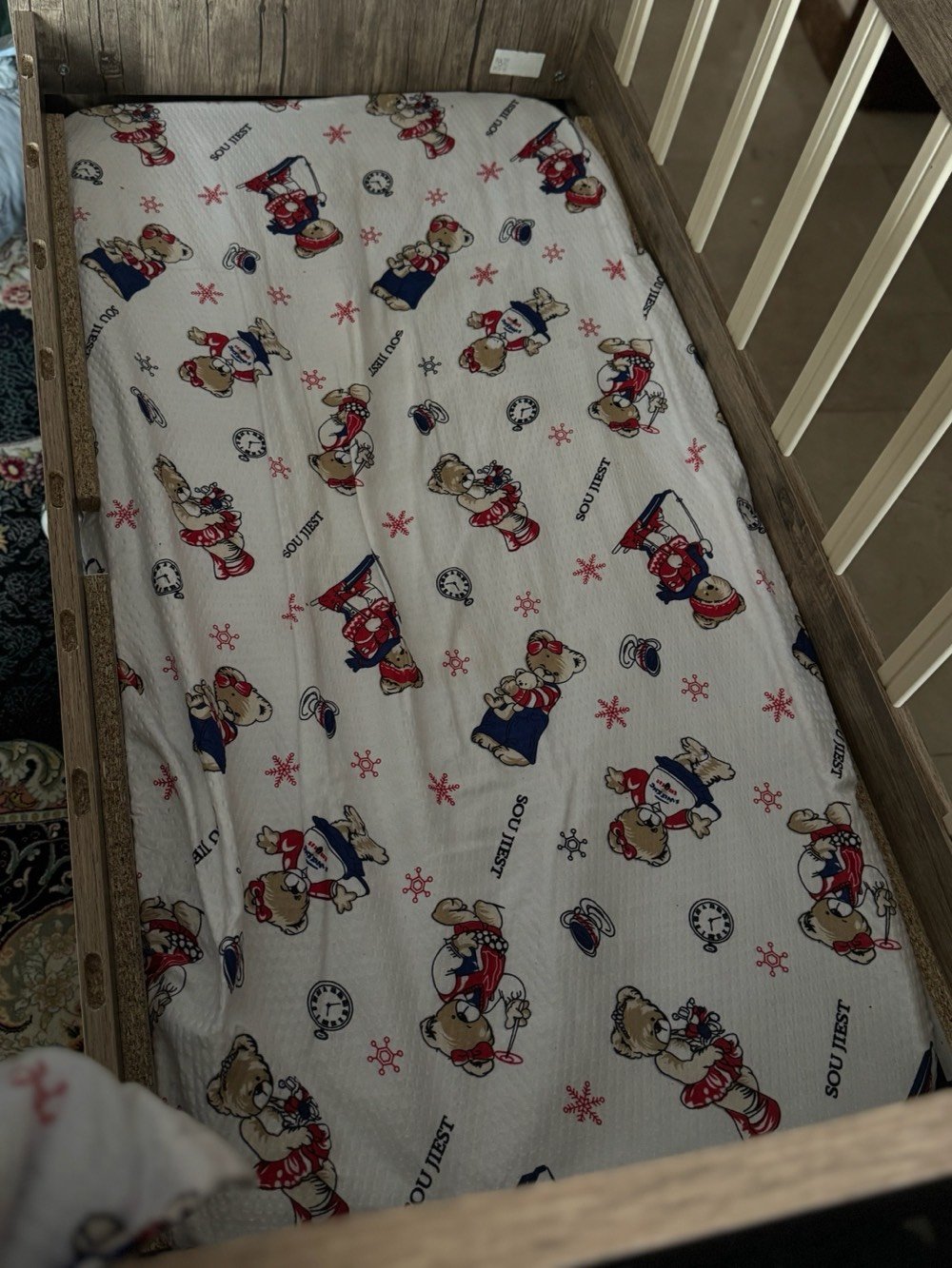 العنوان بابل المحاويل 
أين يقع مكان التسليم؟: 
بابل المحاويل
هل يوجد أي تلف أو خدوش في السرير؟: 
لاتوجد القطعه نظيفة جداً
هل السرير قابل للتحويل إلى أحجام أخرى؟: 
نعم قابل للتحول الي جربايه وكاروك
ما هو سعر السرير؟: 
150 الف دينار عراقي 