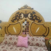 للبيع • غرفه اخشاب