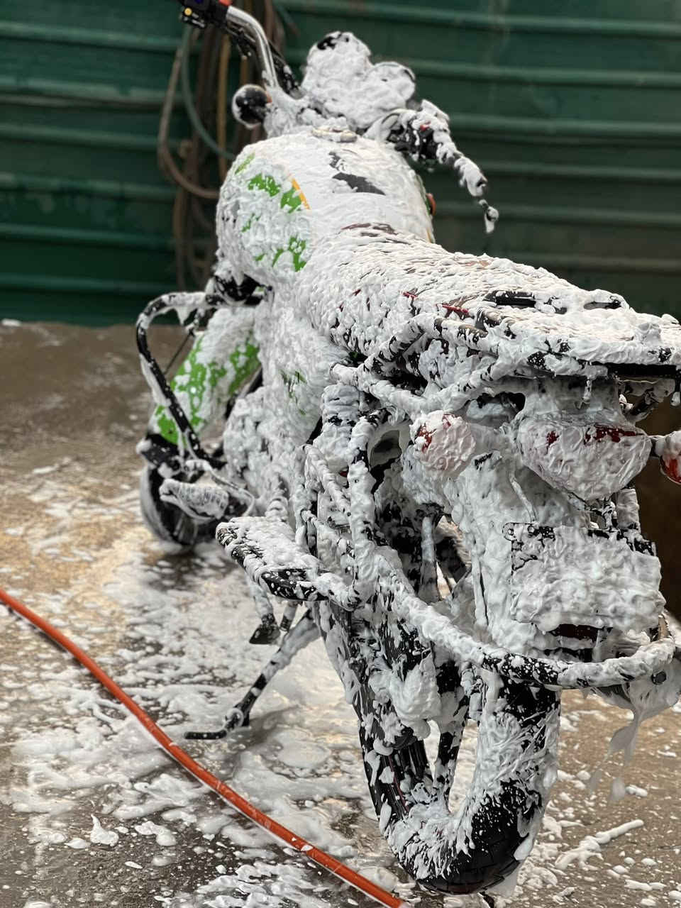 دايوان ٢٣ اوراق سحب شرط نضافه كفاله عامه من كلشي بس بيها ضربه بسيطه بل تانكي فقط سعر ١٢٥٠ مكاني غالبيه رقم ***********
