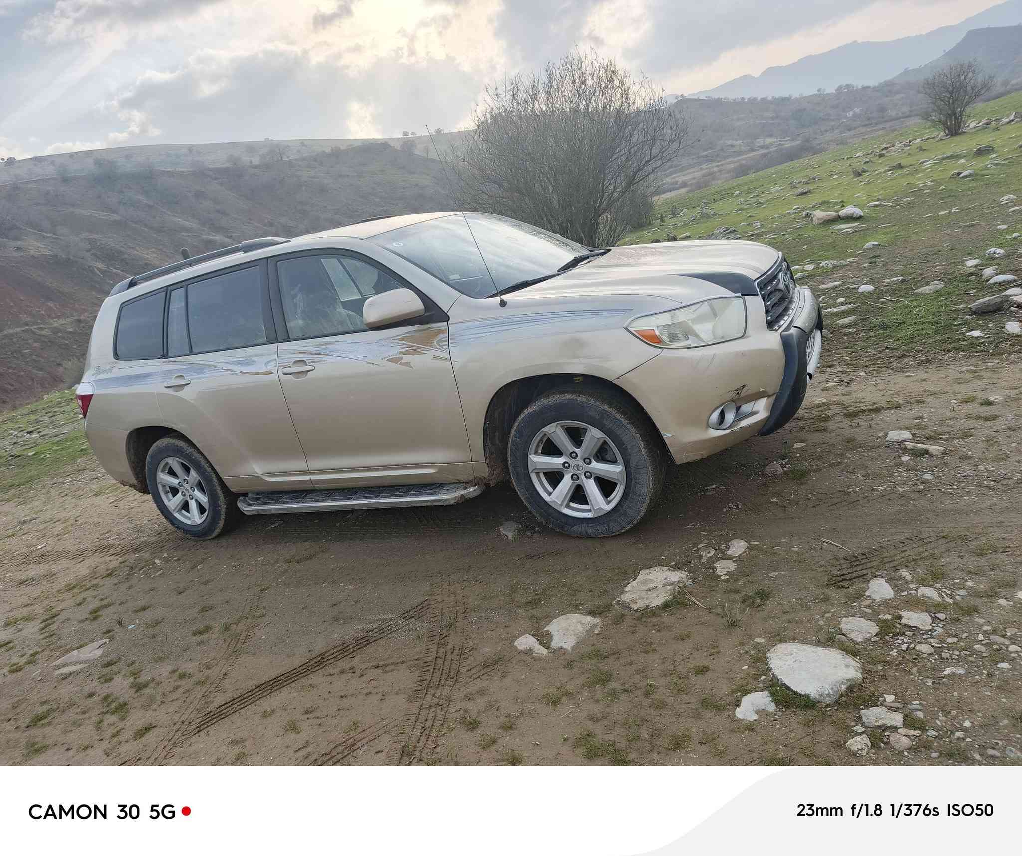 سلام عليكم من رخصه الادمن تويوتا هايلندر موديل ٢٠٠٨ ٧ راكب بسمي حادث جاملغ لايسر سعر ١١٨ كير محرك تبريد خير من الله دواخل نضيف ‏‪***********‬‏ مكاني بغداد تاجي
