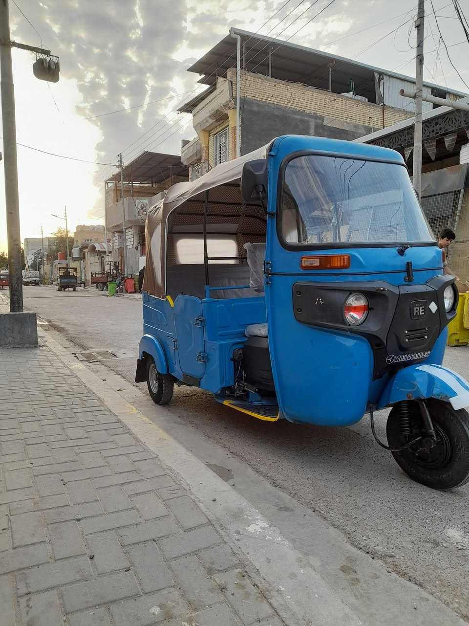 باجاج 2021 رقم وسنويه مكينه مفتوحه تكتك جاهزه السعر 6و500 الشراي يتصل *********** مكاني البصره الحيانيه
