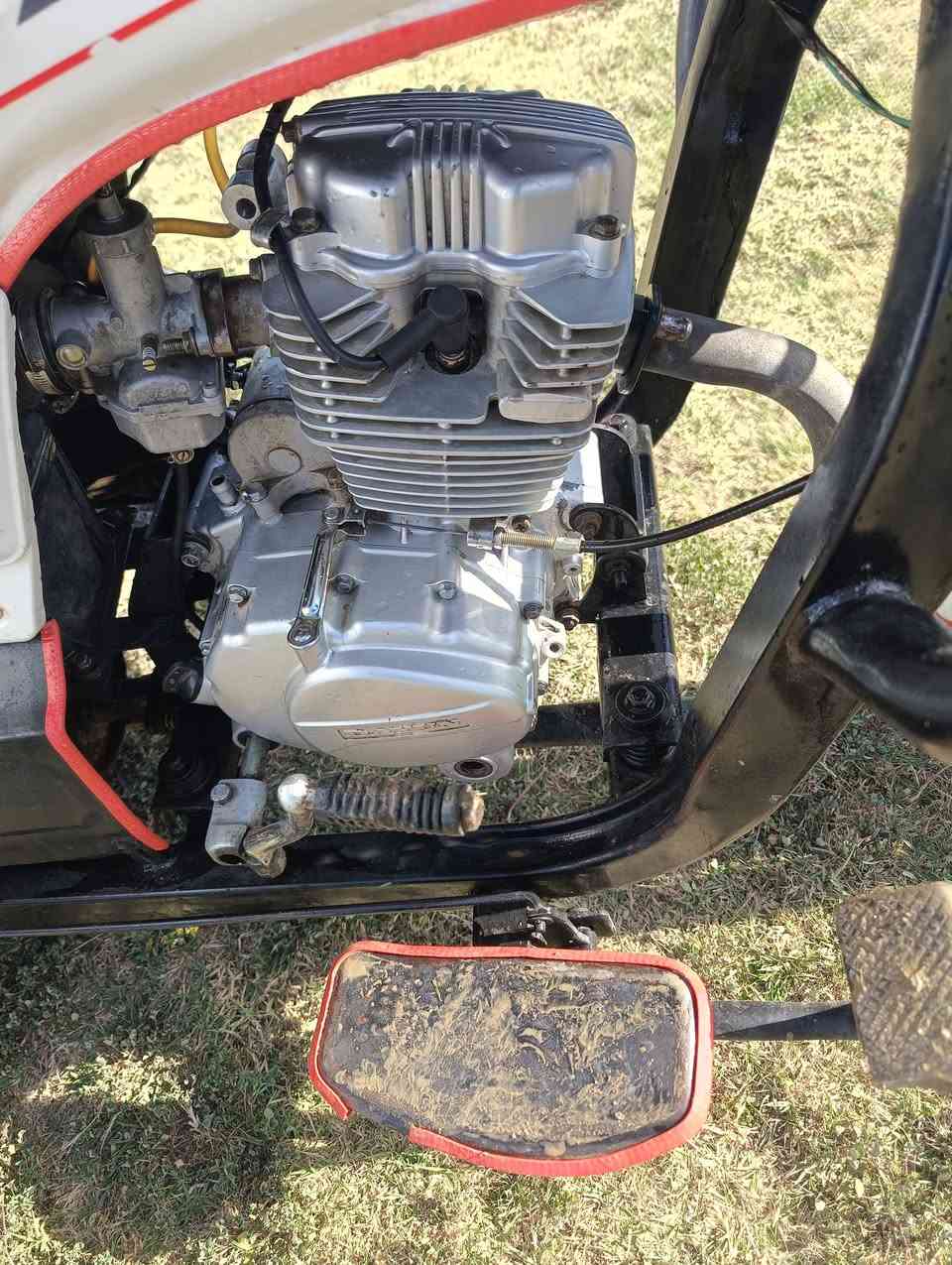 ستوته مديل 2020.. طالعه ب21مكينه قبل 5اشهر شاده. بلكرتون برغي ما مفتوح بيه..
بدي شاصي كفاله.....ستوته وراق. تاجره ابو نصر 
. موقع ذي قار.. قضاء شطره 
للاستفسار ***********
