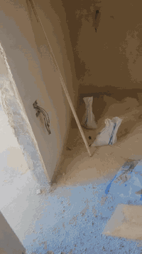 السلام عليكم لباخ متفرغ حاليا شغل درجة اولى شرط الفحص 
والتزام بعمل 
جص 
بورك 
اسمنت 
حي العباس
رقم الهاتف 
***********
