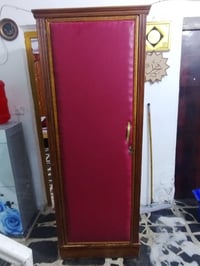 كنتور باب • نضيف • زاوية ملابس