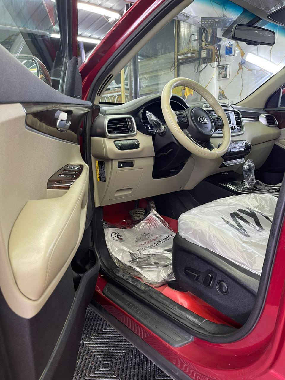 السلام عليكم
سورنتو 2016

رقم بغداد 

وارد أمريكي 

4 سلندر 

لون مميز

سياره حلوه وكاعده 
مثل ما موضح بالصور 

السعر 155 وبيها مجال بسيط 

مكاني ديالى جديدة الشط 

رقم الهاتف ***********
