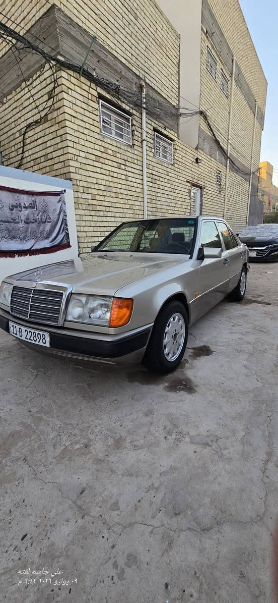 السعر65 مارسدس للبيع مديل 88 محور ياباني 3000 السيارة خير من الله كفالة من ضربة مصبوغه جمالية
تبريد ثلج       ❄️
غرفه جلد جديده
كير ومحرك بلكارتون
مراية صفح كهرباء
كهربائيات كلة شغال
رقم بغداد مداور شوكت متريد
بدون حادث وخياسات
قواعد الدبل والبرانكيتات عل بلاد
حدادية حلوة
السيارة جاهزة بلعافية عل ياخذهة
*********** النجف, العراق
