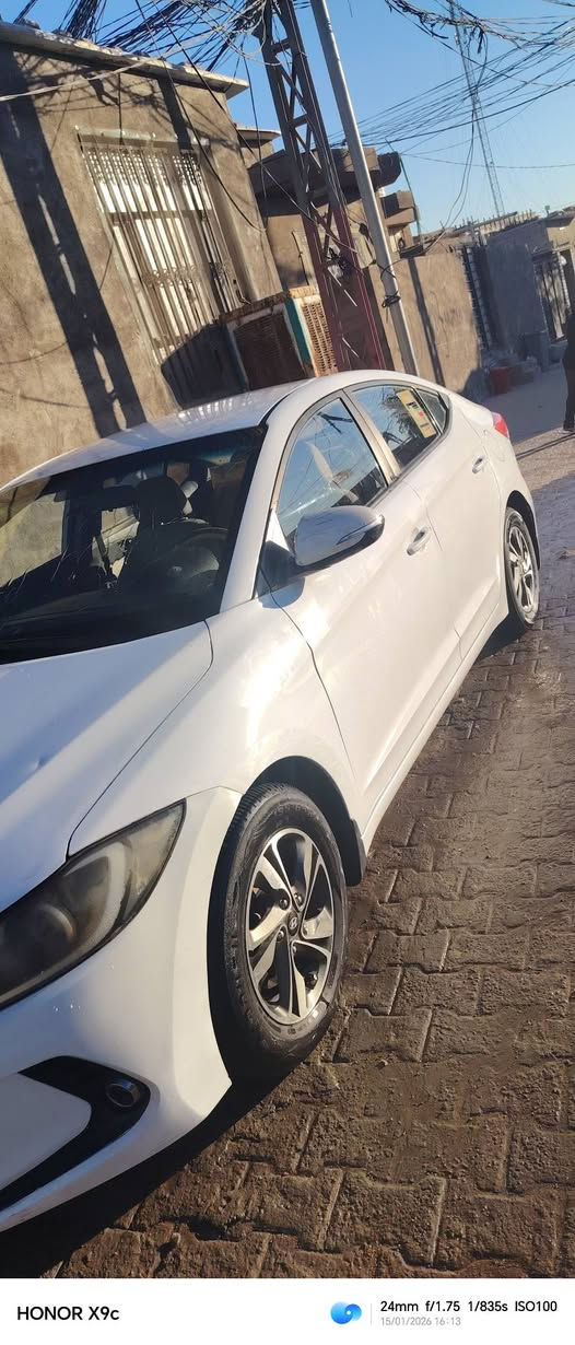 النتره 18 خليجي محرك ٢٠٠٠على شرط كير حداديه كلها جديده ستوها صاعده هزه بيها ٣قطع رقم نكليزي بسمي وسنويه اصدارها 2026/1/19 رقم مثنئ مكانها نجف سعرها 125 وبيها مجال ***********
