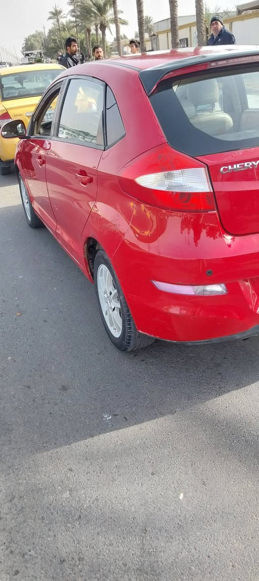 للبيع شيري فلاوين موديل ١٢ سيارة بدون صبغ ولا ضربه السعر ٣٢ ورقه  كير اومكينه جديد تبريد شغل سيارة خير من الله ***********
