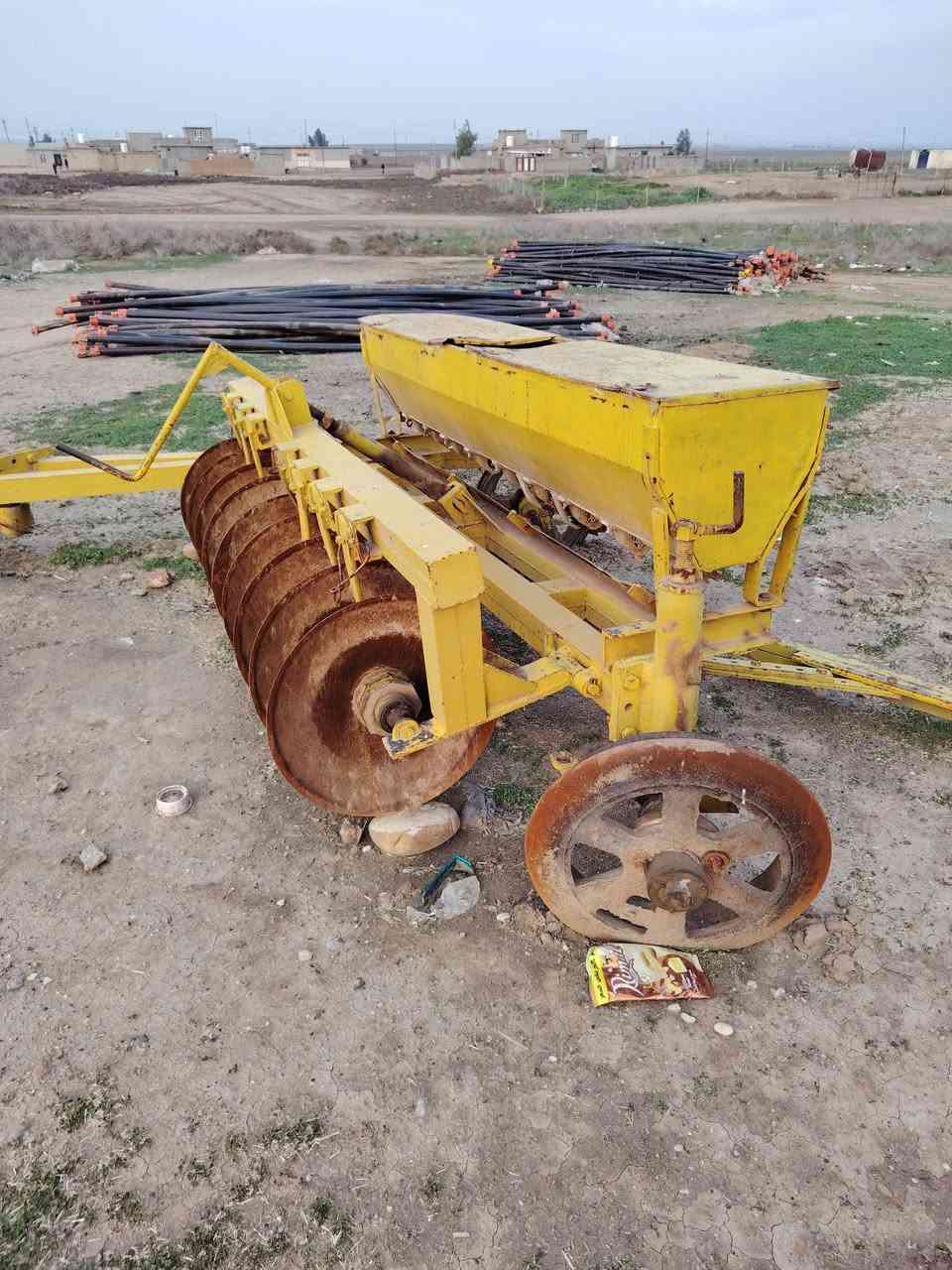 السلام عليكم
يوجد دسك للبيع عدد صاج 9 
العنوان بلاوات قرب الحمدانيه 
للتواصل ***********
