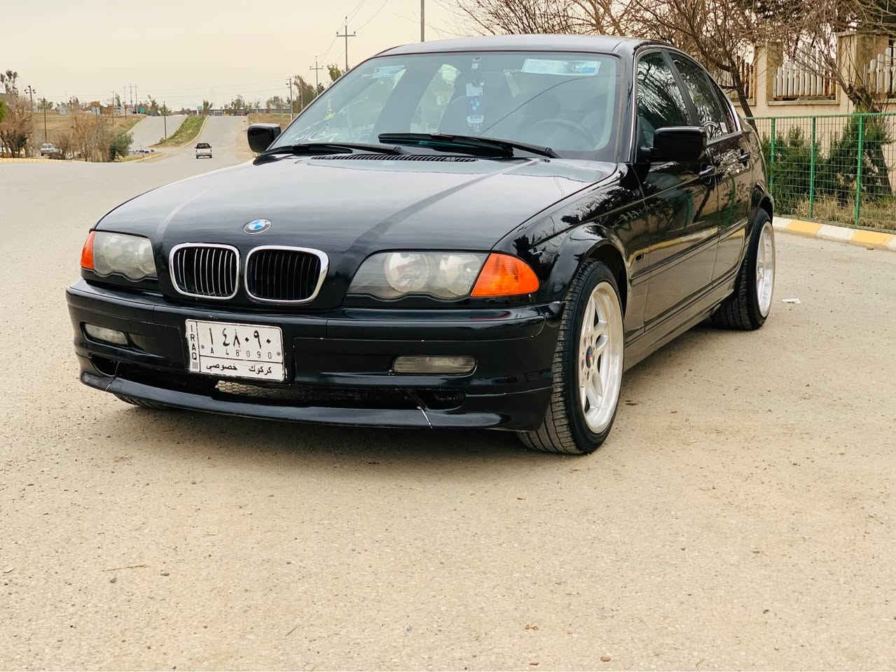 بییەم  E46مۆدێل 2002مەکینە 525 گێڕو مەکینە بەشەرت چوار جام کارەبا کوشن کارەباو غەزن گێڕی عادی سپۆڕت Sبەشەرت سەیارەیەکە زۆر جایزە فول مواسەفات بەس جلدو سڵاید نیە گۆڕینەوەش ئەکەم  ژ.م *********** شمشمل, السليمانية
