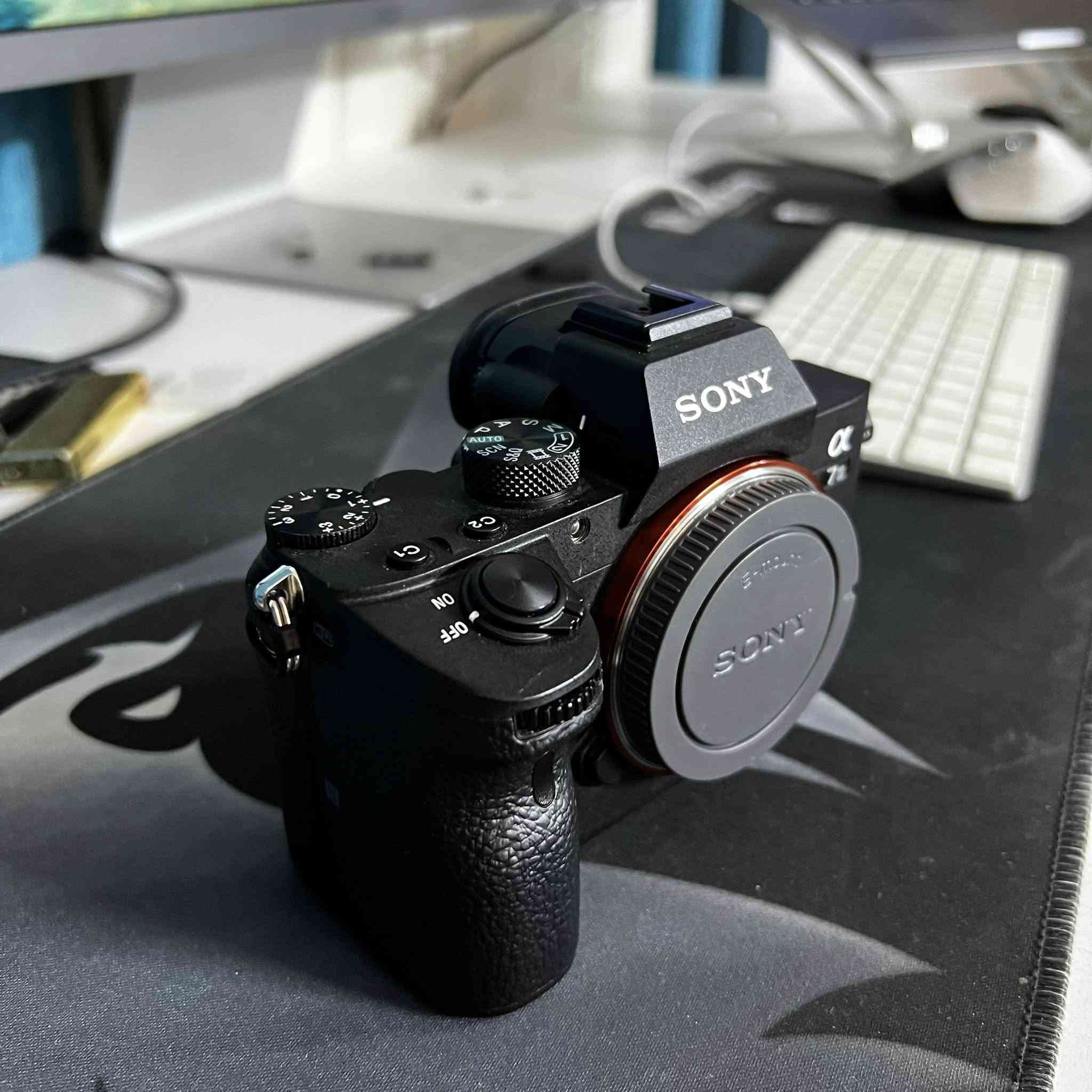 كاميرا سوني A7iii نظافة ‎%‎100
شتر 4700 صورة مع كيج وحافظة جلاتين وملحقاتها الاصلية
السعر مليون و450 الف


**إذا كنت صاحب هذا الإعلان وتريد حذفه لأي سبب، رجاءا أرسل رسالة إلى الدعم الفني**