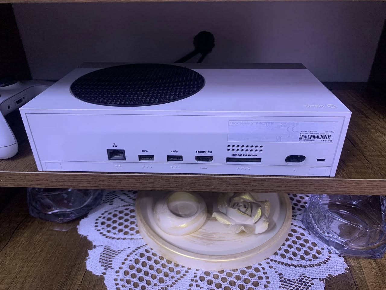 للبيع  Xbox series s
جهاز حيل نضيف بعدة بستكر لضمان ذاكرة 512GB
ملحقاتة 
1_ كارتونة 
2_ يدة اصلية 
3_ بطارية يدة شحن 
4_كيبل كتان 3 متر 
5_ مشتري 38 لعبة داخل لجهاز منها gta5 و ريد ديد ردمشن 2 بس ذني ماخذهن ب 40 و اكو بعد هواي العاب قوية موضحة بل صور 
السعر : 375 الف 
العنوان بغداد قرب لجزيرة لسياحية
واتساب او اتصال : ***********
