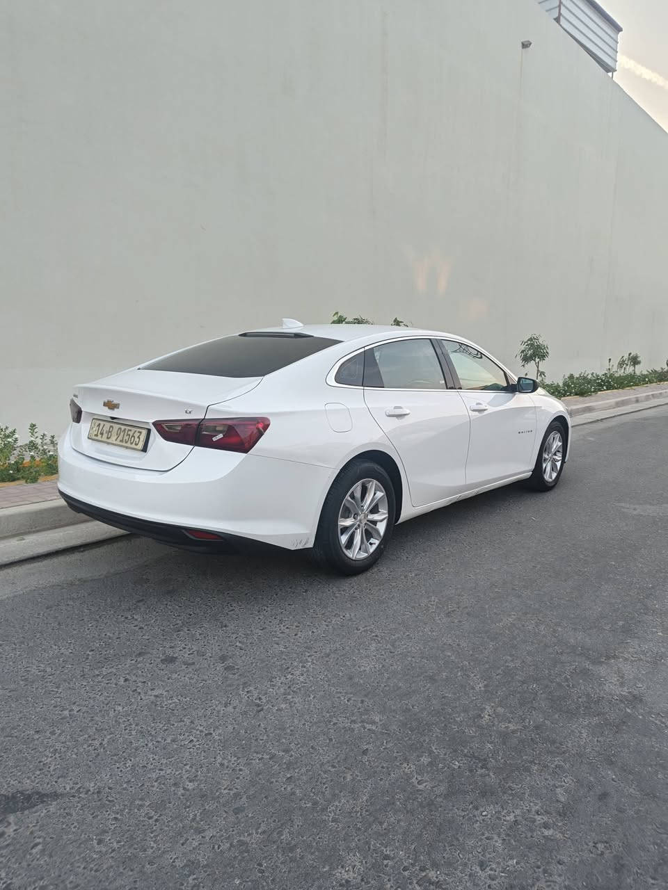 سلام عليكم ماليبو مديل ٢٣ رقم بصره معوقين مكفوله من التبديل والصبغ بيه حالوب وطرف البنيد بارد جاهزه السياره مكاني بصره الستفسار *********** السعر// ١٢٣ وبيه مجال
