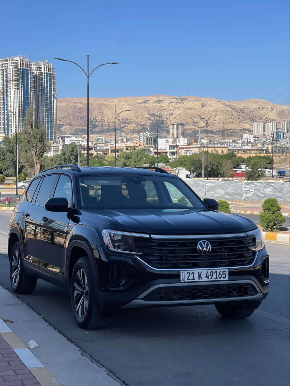 Volkswagen atlas 2024 SE 
4motion
نمونەیە لە جوانی و پاک و خاوێنی 
شاشە گەورە
شحن وایەرلێس
ناوی هەموی لەمسە
گێچ ئەلیکترۆنی
برێك بەسمە
تەنها بۆنیدی بۆیاخە بێ ناوگرتن بێ ئەیرباگ تەقین
لایتەکانیش بیلادین
٣ ڕیز کوشنە 
سوکان هیتەرە 
کوشن سارد و گەرمە
تەبرید مەرکەزیە 
IQ light واتا لایتەکانی ناوچەی کوێرەو لەگەڵ سوکان ئەسوڕێ 
فۆڕمەیشنە 
خەتی جادەیە 
تەحدید سورعەیە 
ڕادارەی پشت و پاشی هەیە…هتد) 

زۆر مواسەفاتی دیکە
ناونیشان سلێمانی 

***********
Volkswagen Atlas Se 2024
4 motion

بونيد صبخ فقط بدون دواخل بدون ايرباك
لايتات بيلادي 

بدون دواخل

المواصفات  :

4mation دبل اکسل

بصمة تشغيل

بصمة أبواب
شحن وايرلس 
شاشة كبير
رادار أمامي (تحديد مسار)
لايتات نضام iq متحرك مع ستيرن
رادار جانبي (نقاط عمياء)

رادار خلفي (تحذير من الاصطدام)

سستم سماعات FENDER

تحكم وضعيات القيادة Drive Modes 

تبريد مركزي لمس

كشنات جلد+تدفئة

هاند بريك بصمة

Android Auto 

Apple Car Play 

مانع انزلاق+ABS

شاشة كبيرة لمس

حساسات خلفية+ كاميرا 

كشنات تدفية وتبريد

تحكمات استيرن

اوتو ستارت Auto start 

اوتو ستوب Auto Stop 

وبقية المواصفات المعروفة

‎العنوان سليماني

للاتصال استفسار واتس اب

*********** السليمانية, العراق
