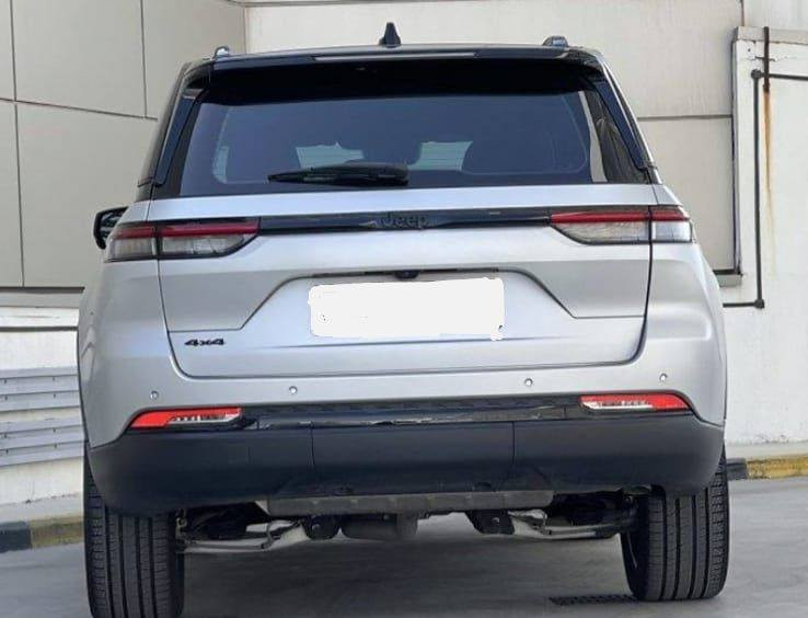 *بإمكان التخريج بكتاب الشهداء
*جيب كراندشيروكي موديـ2024ـل*
*لسعر327 فول مواصفات خليجي كفاله عامه*
سيارة حاليا في الكويت واصل المنفذ سفوان بدون كمرك 
(مكتب الماجد الأستيراد السيارات الوارد الأمريكي والكندي)
(العنوان ، البصرة ، سفوان،  )
ولدينا وكلاء جميع محافظات العراق
اتصال او واتساب :
( حسام الماجد)
***********
‏***********
رابط الكروب واتساب نشر يومي السيارات في دبي 
https://chat.whatsapp.com/DNfmzX564GDHUVJokH19Vy
