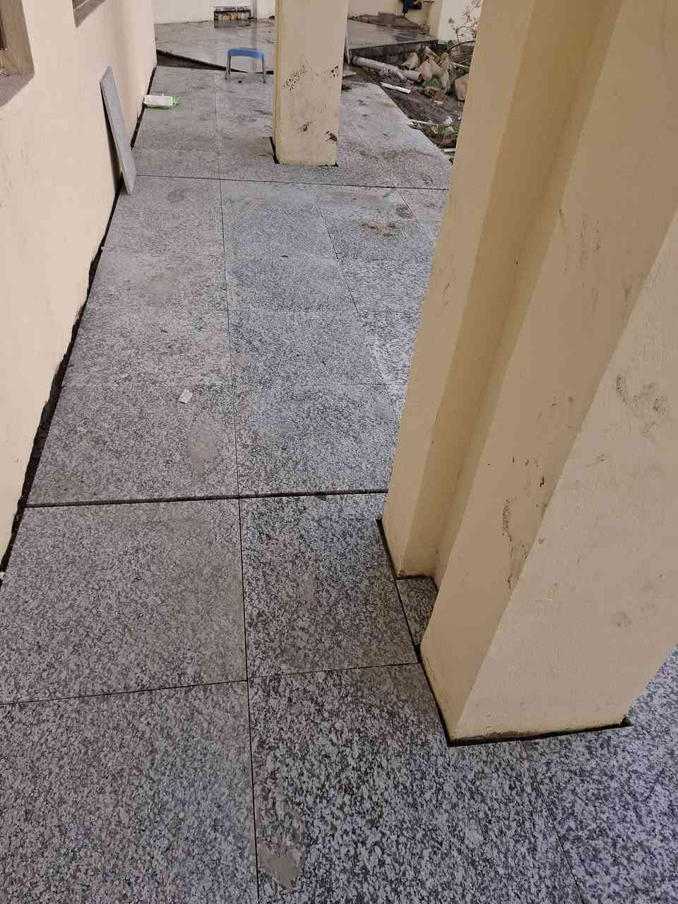 ***********خلفة سيراميك جدران ارضيات بايات شغل درجة أولى متفرغ حالين.....
