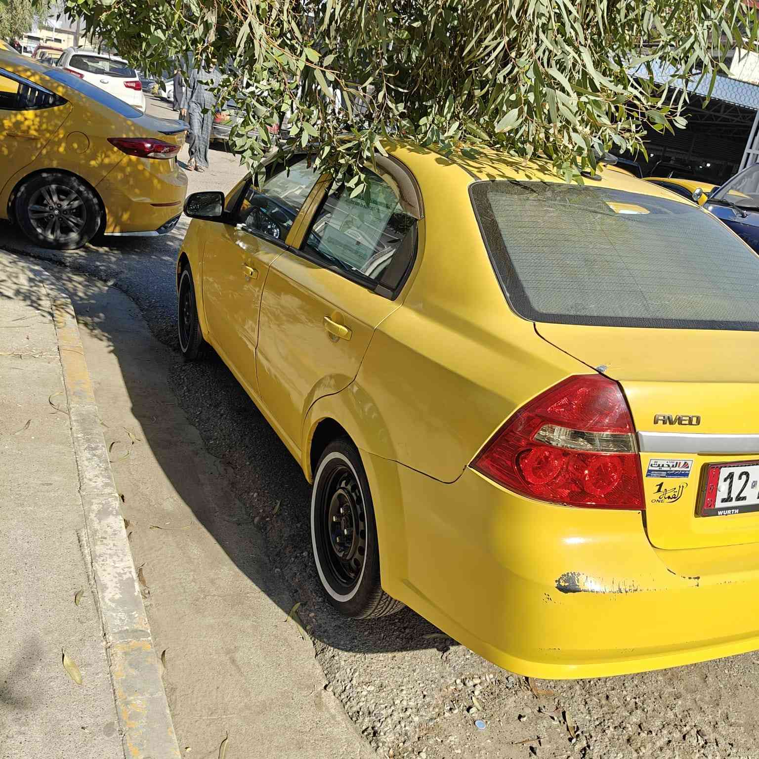 افيو 2008 للبيع جير ومحرك شرط كربون موجود سياره اني الشرعي السعر 52 وبيها مجال ***********
