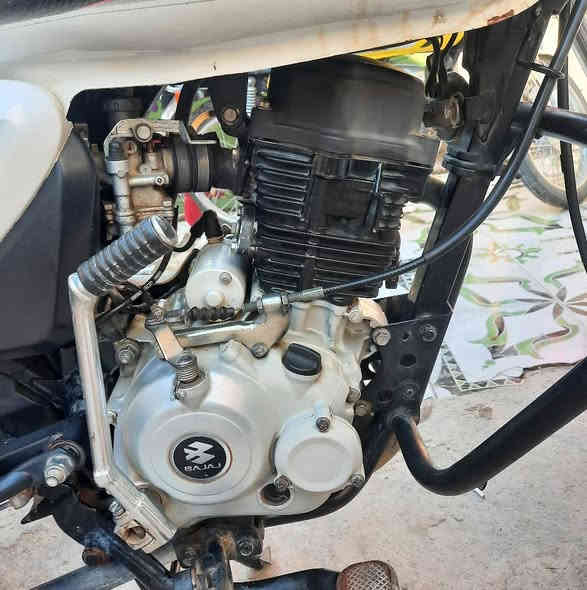 بوكسر هندي 2021 اوراق اصولي   السعر مليون وخمسين وبيها مجال 
مكينه مبدل بيها بوش وبستم وكاله الأصلي 
دراجه نضيفه مامتعوبه كهربائيات كلها شغاله 
الشراي يتصل ***********
