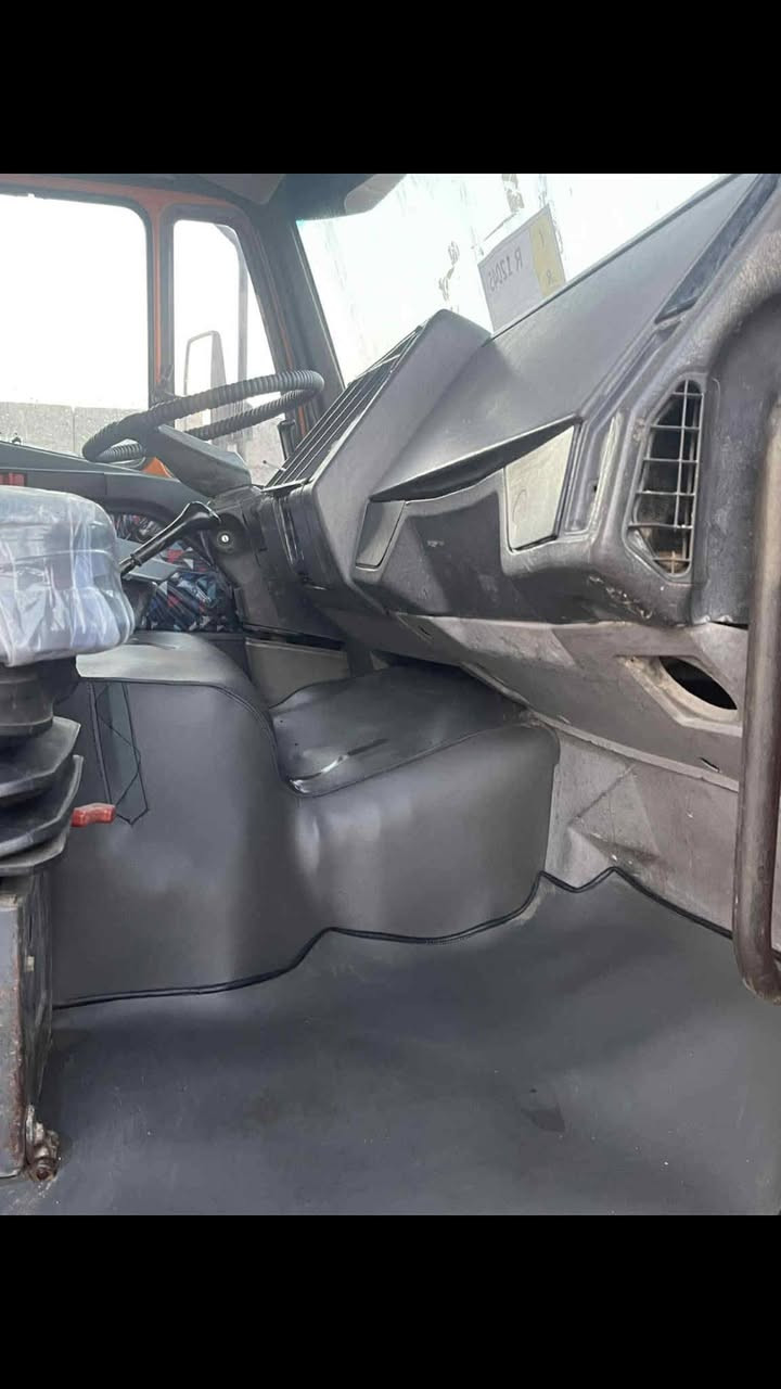 السلام عليكم البي لبيع مديل 92 مكينه 8 تبخر كير 6 اكسن جيف محنيه ***********
