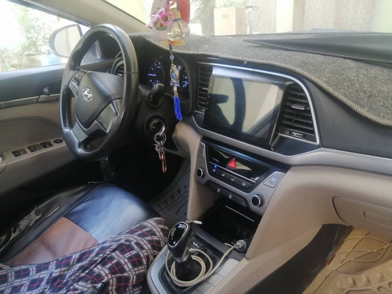 للبيع انترا 2018 خليجي بيهة بنيد مبدل  وبيهة شخط بل بابين بجهت الايمن مامفتوح بيهة دواخل  ***********
