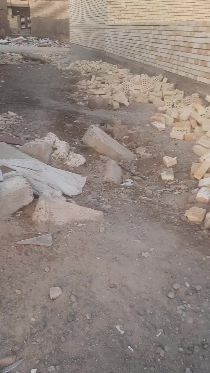 قطعه 50 متر لبيع بشارع ابو الحرار
اول فرع على اليمين 
***********
