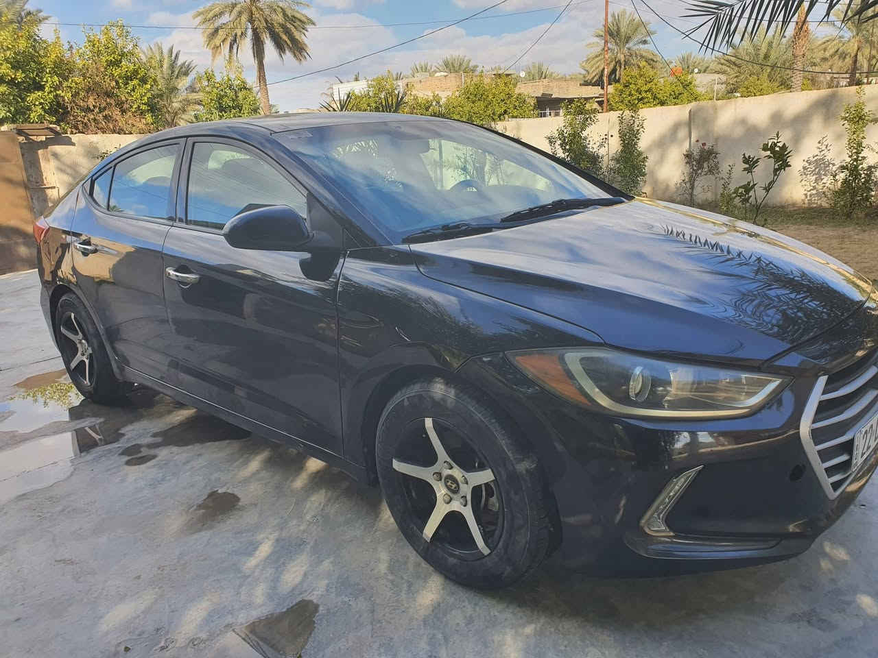 ألنترا ٢٠١٧ وارد أمريكا
حادث جاملغ وحافة البنيد وشوية من الدوسة جهة السايق 

جاملغ عكس السايق مبدل نفس اللون وحافة الباب متعدل بارد 

داخل بغداد 

كشنات وارضية والصندوك جلد 

شاشة أيباد 

تخم تاير هانكوك 

تدفئة تبريد شغال 

حدادية صدر كاملة ودبلات أمامي وخلفي جديد

المحرك والكير برغي واحد مامفتوح بيه بلادي 
ألسعر ١١٤٠٠

التواصل *********** واتساب
