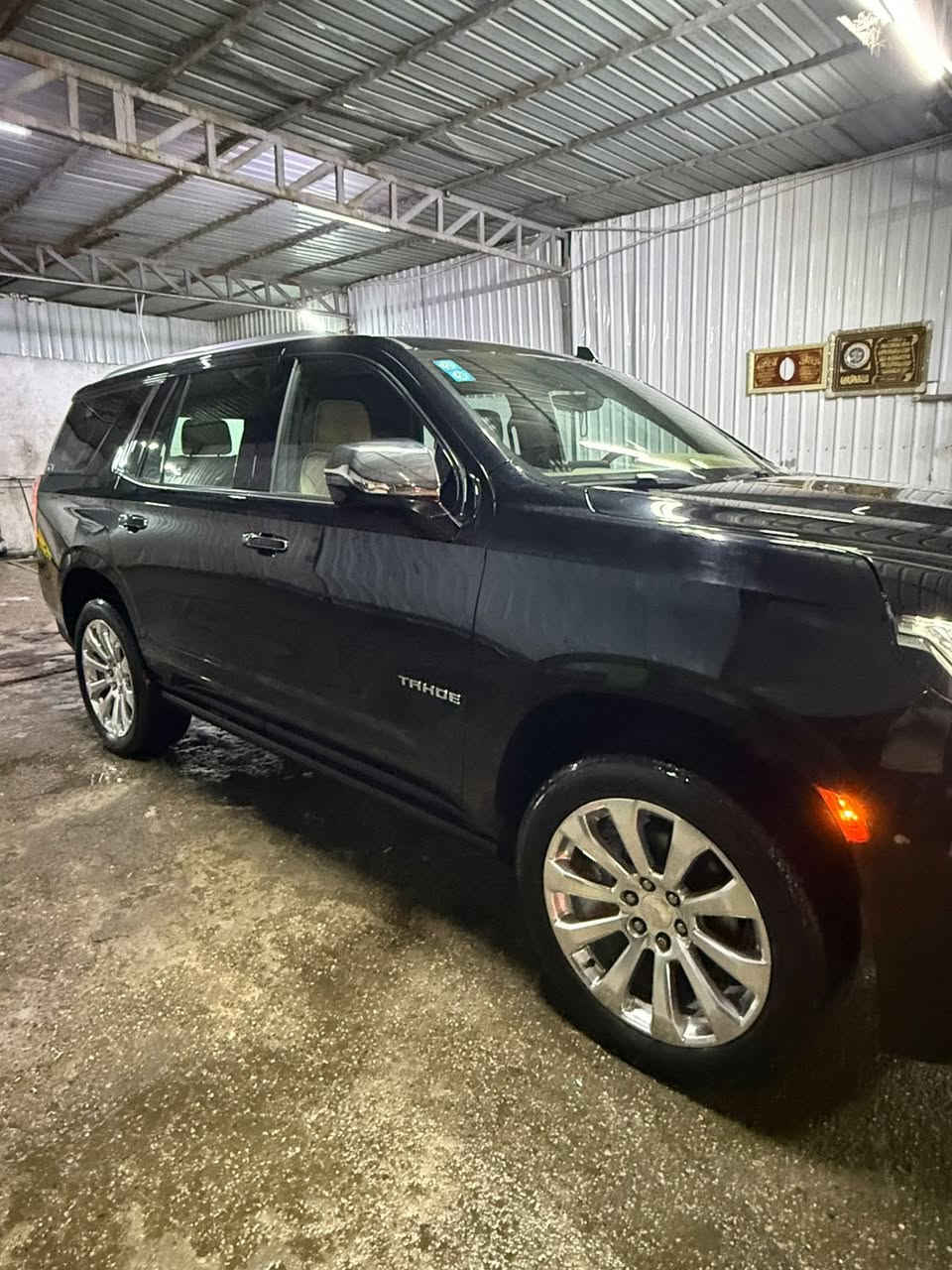 للبيع تاهو برايمر PREMIER خليجية موديل22  وكالة المنصور رقم بغداد بأسمي كفالة عامة اعلى مواصفات العلامة السوداء ١/١:

جكات

داتا شو (عرض على الجامة الامامية)

بانوراما

كامرات 5 محيطية 360 درجة

٣ شاشات

عدادات شاشة دجيتال

رادار امامي + تحديد مسار

رادار جانبي + نقط عمياء

دوسات كهرباء + انارة led

سستم صوت BOSE

ثلاجة

كشنات جلد بيجي خزن ميموري + هزاز كشن

تبريد تدفئة كشنات امامي + خلفي تدفئة

منافذ شحن usb,hdmi,typeC

ويل حجم ٢٢  كروم

اشاير مري + مري شفط + هيتر مري

جنطة كهرباء + ستيرن كهرباء

سايد بريك بصمة

داخل بيجي + صاج ملكي
السياره ماشيه 67 الف 
حساس امامي + خلفي )  اللاستفسارهاتف ***********
