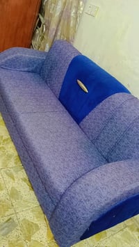 تخم قنفات عشر مقاعد جديد مامستعمل هواي اخذته ب٥٠٠ اريده ب٤٠٠ وهذا ميز ...