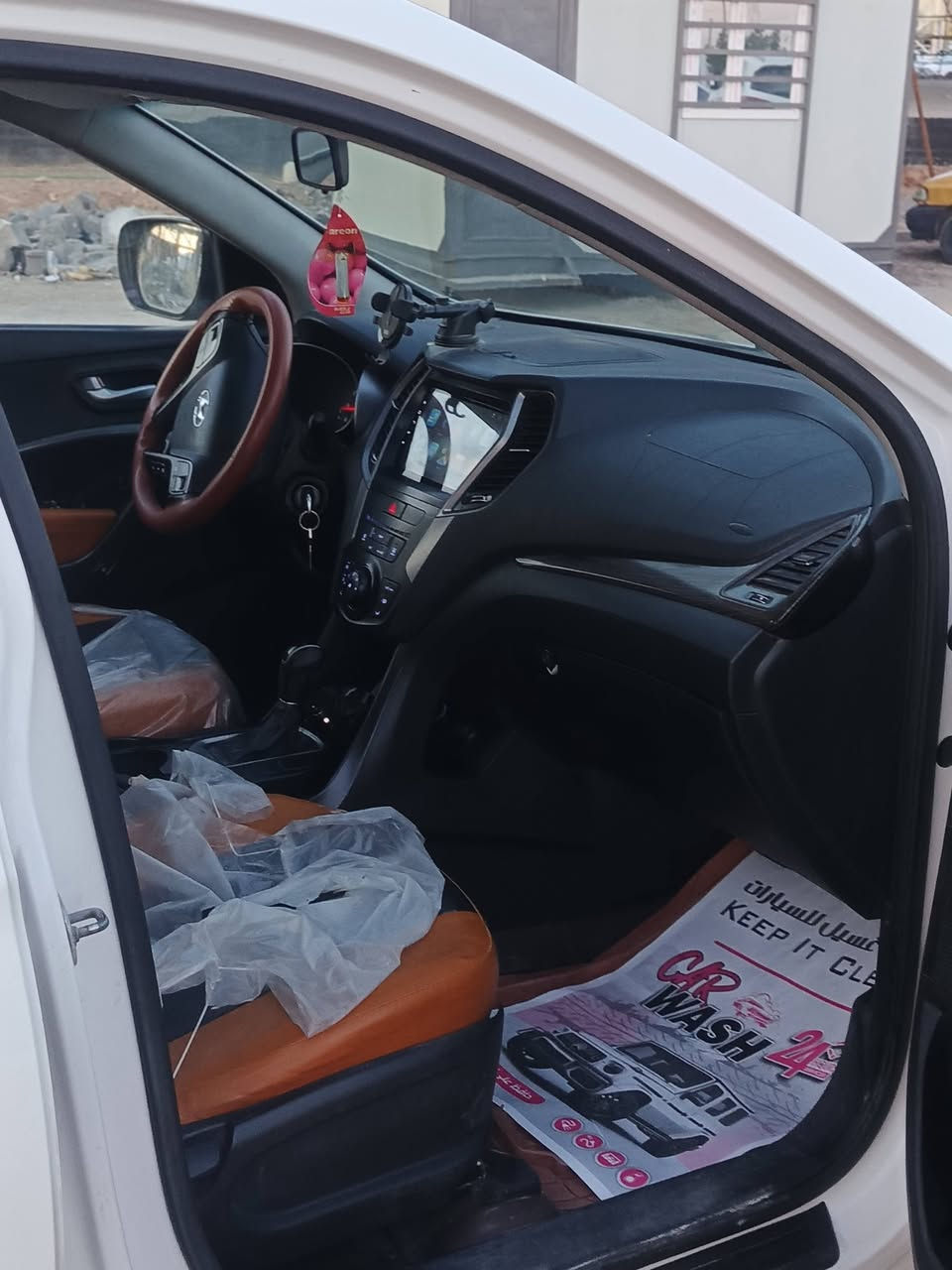 ..سنتافي 2014
.. وارد كوري مكينه ٢٤٠٠دواش جاهزه عله  اخر حبه 
.. رقم ربيل 
.. حداديه وتبريد وگير ومكينه (ع شرط) 
مكفوله كفاله عامه عده بارد شويه بل باب 
++حساسات. شاشه  بلادي.  
==سياره نص فول كامره شاير تحكم ستيرن  ٣قطع تبريد 
السعر المطلوب...   (١٦٠)
العنوان.  النجف الاشرف حي النداء ***********
