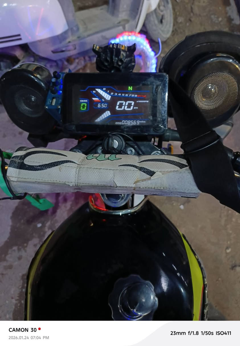 سلام وعليكم سولنك موديل 2024 ربعه كير فول مجنبز كامل شرط مامفتوح نضافه فول للبيع سعر خاص مكاني تكريت***********
