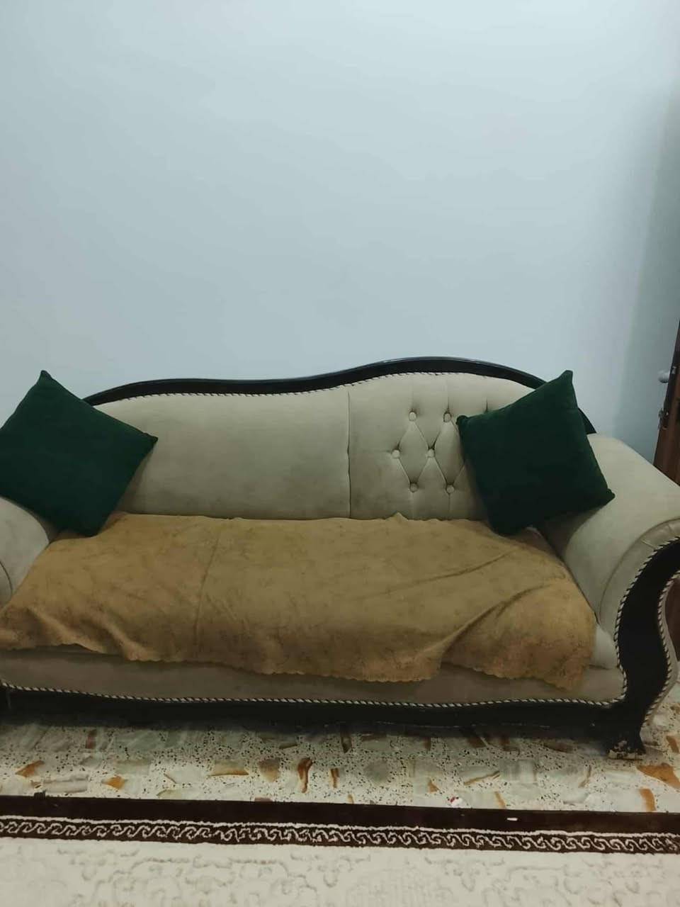 تخم قنفات عشر مقاعد 
مكان الدورة


**إذا كنت صاحب هذا الإعلان وتريد حذفه لأي سبب، رجاءا أرسل رسالة إلى الدعم الفني**