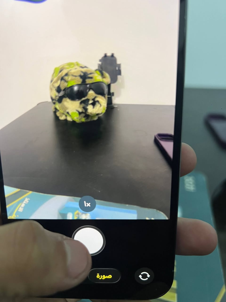 آيفون 13 برو ماكس لون بحري الجهاز عربي ماستر شرق أوسط ذاكره 256 فيس ايدي شغال الجهاز كل شغال فقط مستبدل بطاريه اصليه وكامره تفصيخ وكامرة كلش نظيف البصمه شغاله صوت إتصال كامره نت كلشي شغال الشاشه ابلاديه بس بيها سواد من فوك ابد ما أثر ع شاشه سعر الجهاز 360 وبي مجال بسيط العنوان بغداد المنصور رقم تلفون *********** وبي واتساب
