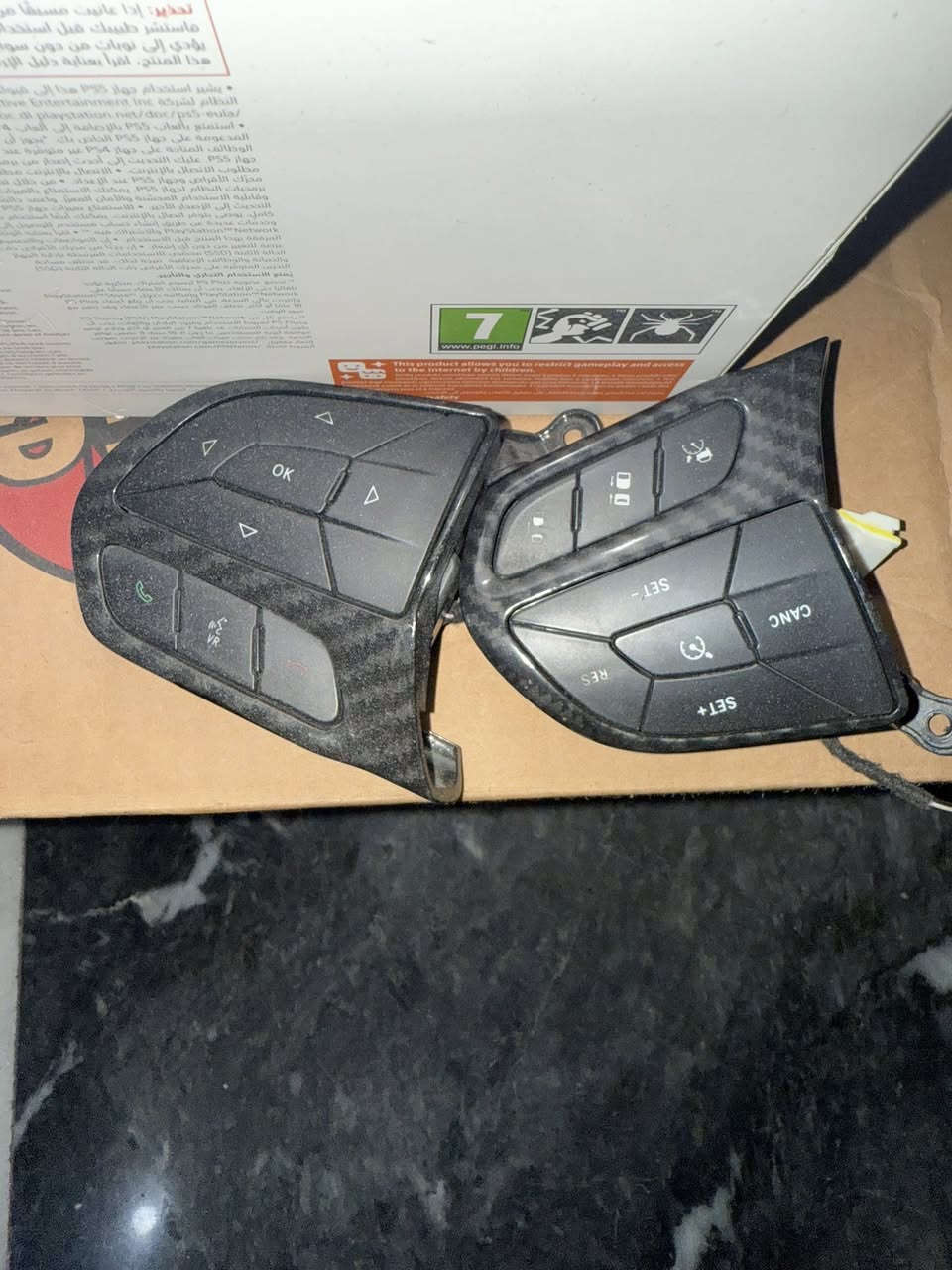 السلام عليكم للبيع:
1_دبات كورسا اكس ستريم550$ وبيهة مجال. 
2_اكس بايب جارجر 2023 جديد 125$ وبي مجال .
3_تحكمات استيرن رادار100 الف وبيهن مجال.
للاستفسار:
***********
