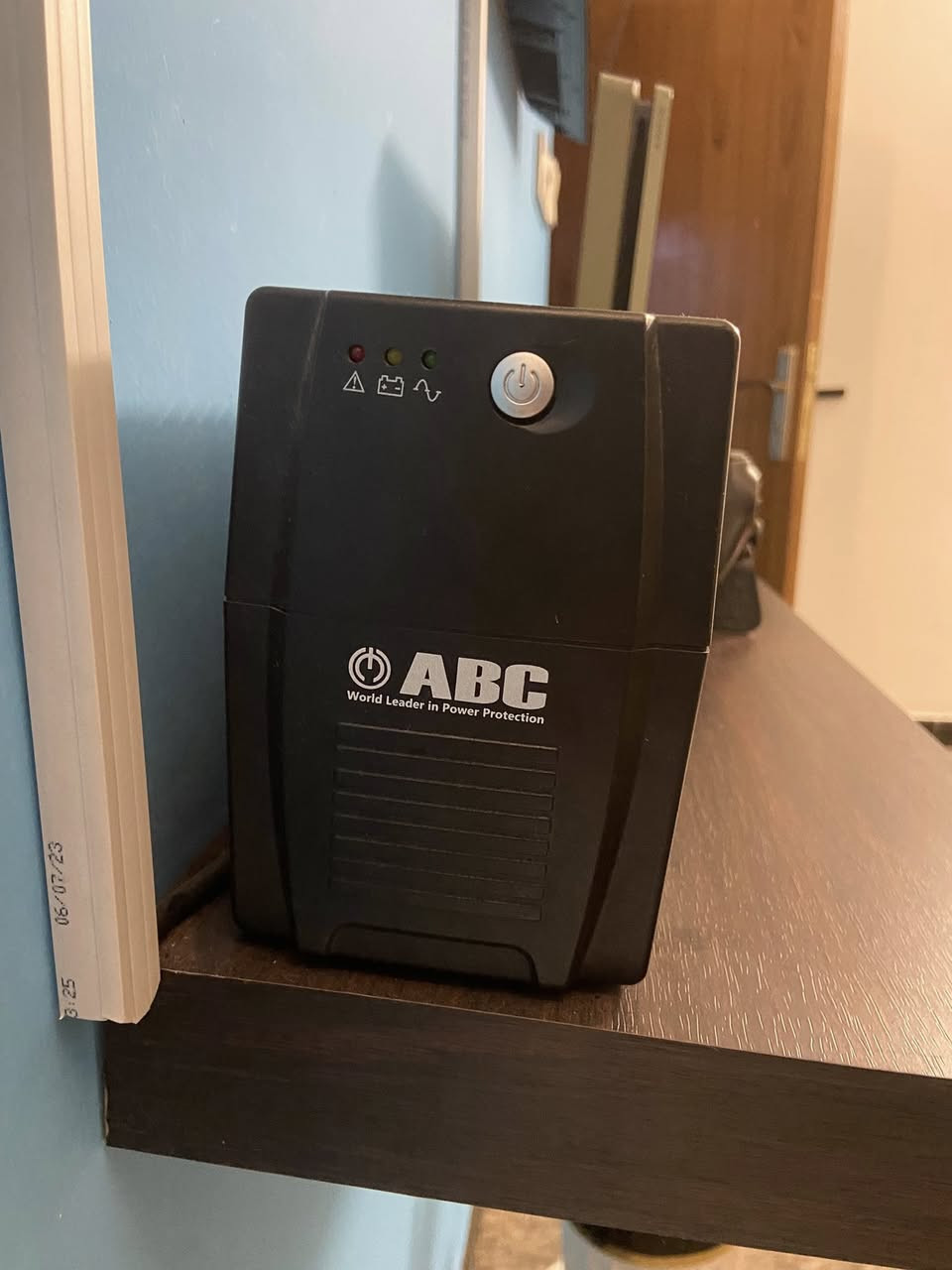 السلام عليكم بلي 4 مستعمل نضيف ما مفتوح شغال ١٠٠٪؜ (( ما مهكر)) ذاكره((واحد تيره)) وياه اقراص ٢ وجوستكات ٣
ويو بـي اٌس اصلي ما مستخدم هواي كبٌل شغٌل والعب ..
السعر(( 350الف ))🔥
للاستفسار وات ساب 
***********
