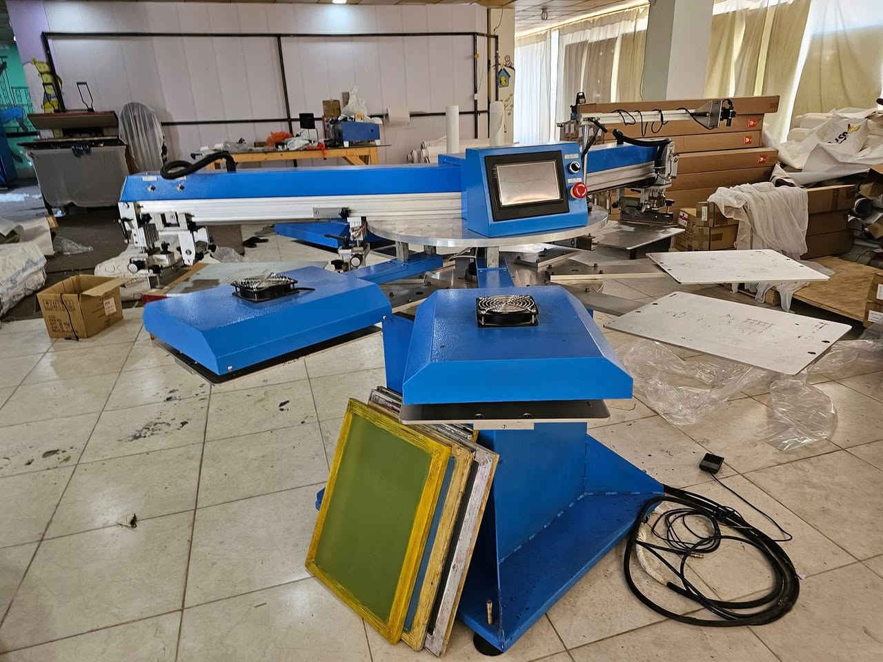 عربی - کوردی
جیهازی سکرین دوو ڕەنگ فول ئۆتۆماتیک بۆ فرۆشتن  

 
جهاز سکرین للبیع فول اوتوماتک لونین 

0770 936 0373
