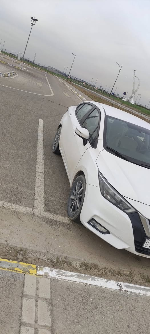 نیسان سه نی 2021 خه لیجی شکل نوی

له خه لیجی فه له که یه

سفری شه ریکه

سیاره که زور تازیه

ره نگ سپی یه

ناو زه رد

سوكان فوليوم

ته نها 74 هه زار روشتوه

به ناوی خومه وه یه ره قم و سه نه وی نوییه  

بی سبوخه هه موو شتیکی به شه رت

*********** أربيل, العراق
