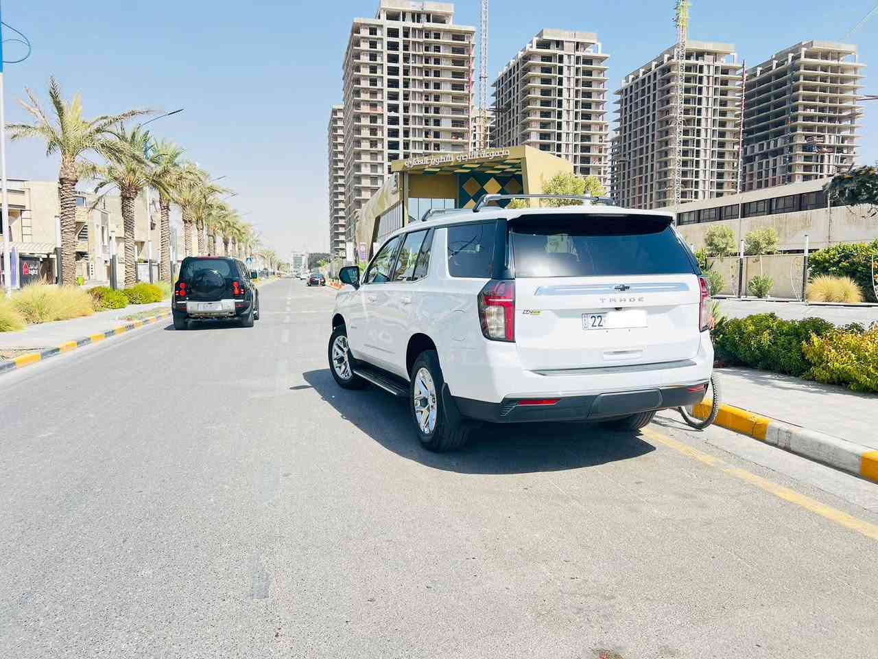 السلام عليكم
سياره تاهو وارد امريكي 

موديل 2023.(للبيع فقط) 

فئة LS ابيض

السياره جديده على البلاد 

مكينة 8 سلندر  5.3 

حادث قطعتين صبغ  بدون ايرباك 

 (صور الحادث مرفقه)

ماشيه 30Km

موصفات 

خمس بصمات 

جنطة كهرباء 

خزن ميموري

دخول ذكي ترحيب 

سستم صوت BOSE

رادار امامي خلفي 

تحديد مسار 

كشنات كهرباء تدفئة تبريد

بعد بيها مواصفات. 

رقم اربيل باسمي 

للبيع فقط 

السعر اكتب تم السعر يجيك ع خاص 

مكان السيآره اربيل 

#تاهو #Tahoe #اربيل #معارض
***********
***********
