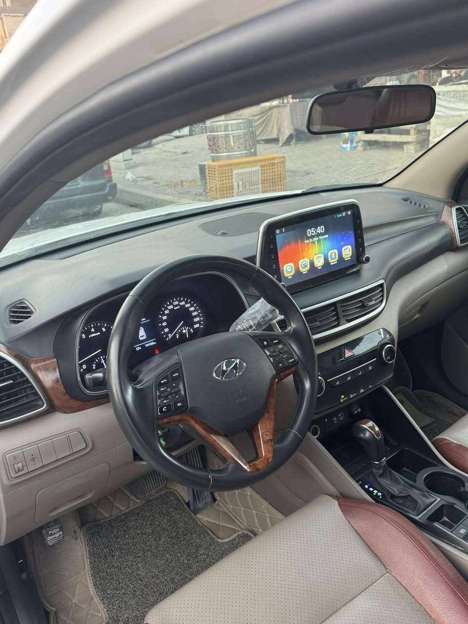 سلام عليكم توكسان موديل2019 سياره خليجيه شركة الكاصد سياره مكفوله ماعده طخه بصيطه بلبنيد كد شبر او اقل موضحه بلصوره سعره 192 وبيه مجال مكاني كربلاء ***********
