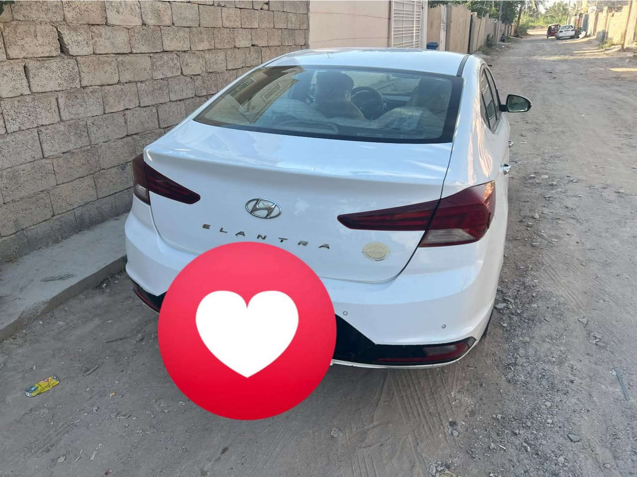 السلام عليكم ورحمة الله وبركاته الانتره للبيع رقم بغداد بسمي  حليجيً سونارهه بل منشور رايدلهه محرك بيهه صوت ماعرف شنو السعر 110 السياره اشيلهه بكرين متمشي 
العنون بغداد قرب جزيرة بغداد السياحيه ***********

