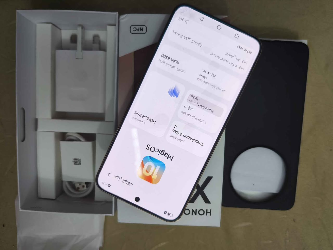 بس مفتوح من الكارتونه جديد 

هونر x 9 d. ذاكرته ٢٥٦ عشوائي ١٢

جديد بس مفتوح من اكارتونه والله جديد مستخدمته 

مكاني بغداد شهداء البياع 

للبيع مستعجل على بيعته 

للاستفسار الاتصال على الرقم  *********** بغداد, العراق
