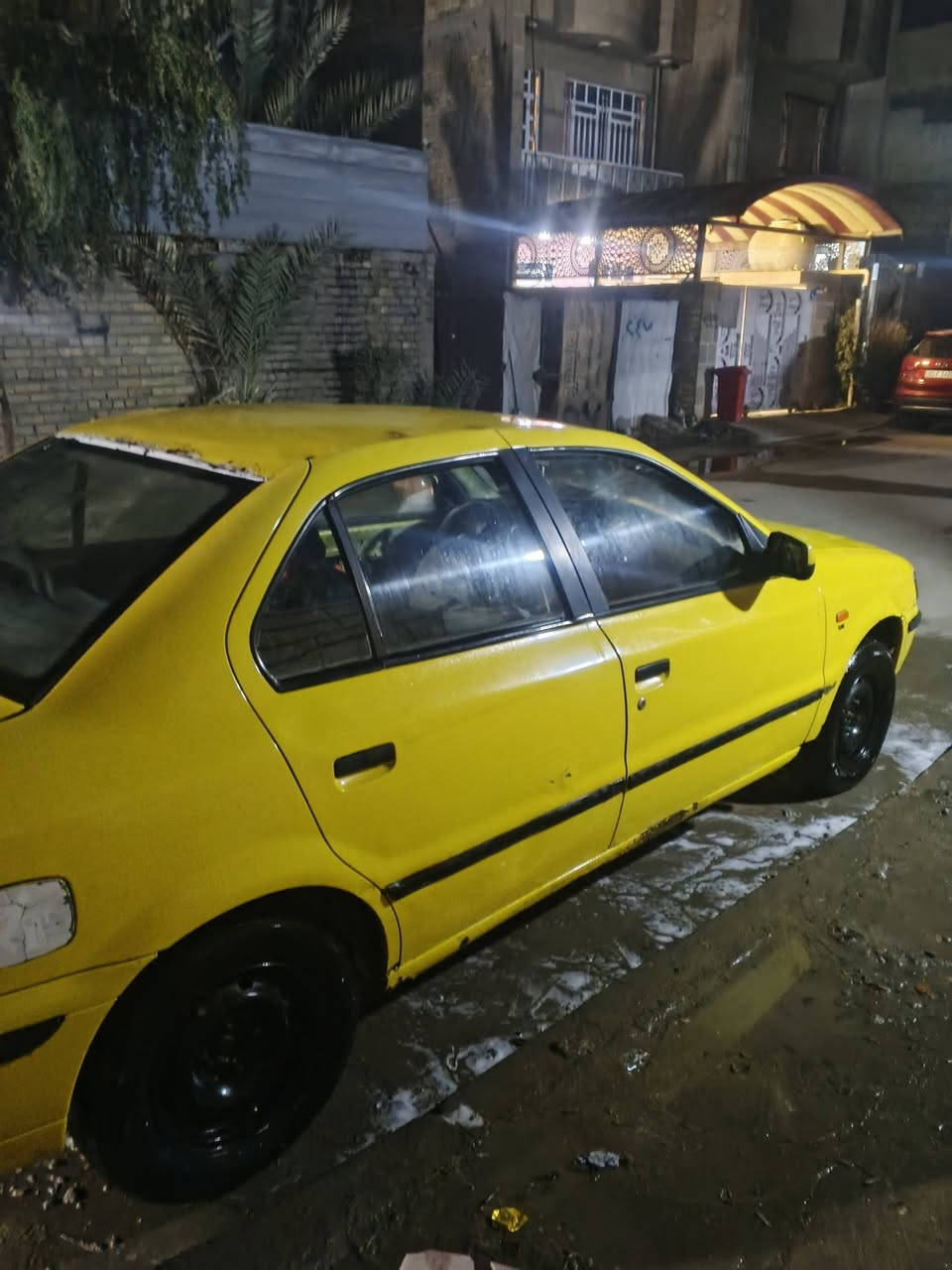 سلام عليكم اخوان سمند للبيع موديل 9 ليموني سياره سنويته لل27 مطلوبه هيئه وغرامات 600علمشتري يريد عليه سعرهه 22بيهه مجال مداور ثاني يوم بسمي  مكينه كير كله نضيف تبريد ماكو مكانهه بغداد عبيدي هذه رقمي ***********
