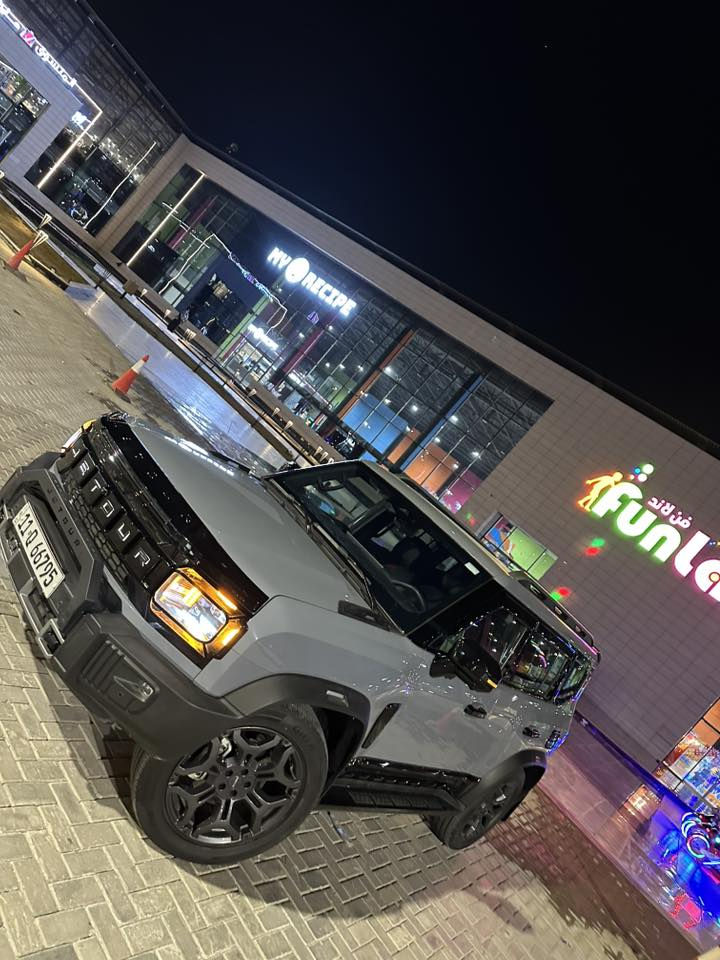 2025 جيتور T2 Travel+
فول مواصفات شركة مسار المدينة 
لون اسمنتي 
مغلفة تغليف كامل ppf (قبل الحادث ايضاً كانت مغلفة وعدنا تغليفها بعد الحادث )
سيارة داخلة ضمن ضمان الشركة باقي تقريباً ٩ سنوات ضمن الضمان مكينة وگير 
مشي ١٩ الف ونص قابل للزيادة 
حادث  السيارة : تبديل جاملغ امامي جهة الراكب وباب الخلفي ايضاً جهة الراكب  والقطعتين مصبوغات للعلم مبدل من الشركة قطع بلادية بدون شواصي  وبدون اي تاثير للقطع الداخلية 
سيستم ايرباكات كامل مدفوع تكاليفه ( واصل حسابه ) 
السعر : 35 مليون مجال بسيط
للتواصل : *********** 
متوفر واتساب 
مكان السيارة كربلاء .
