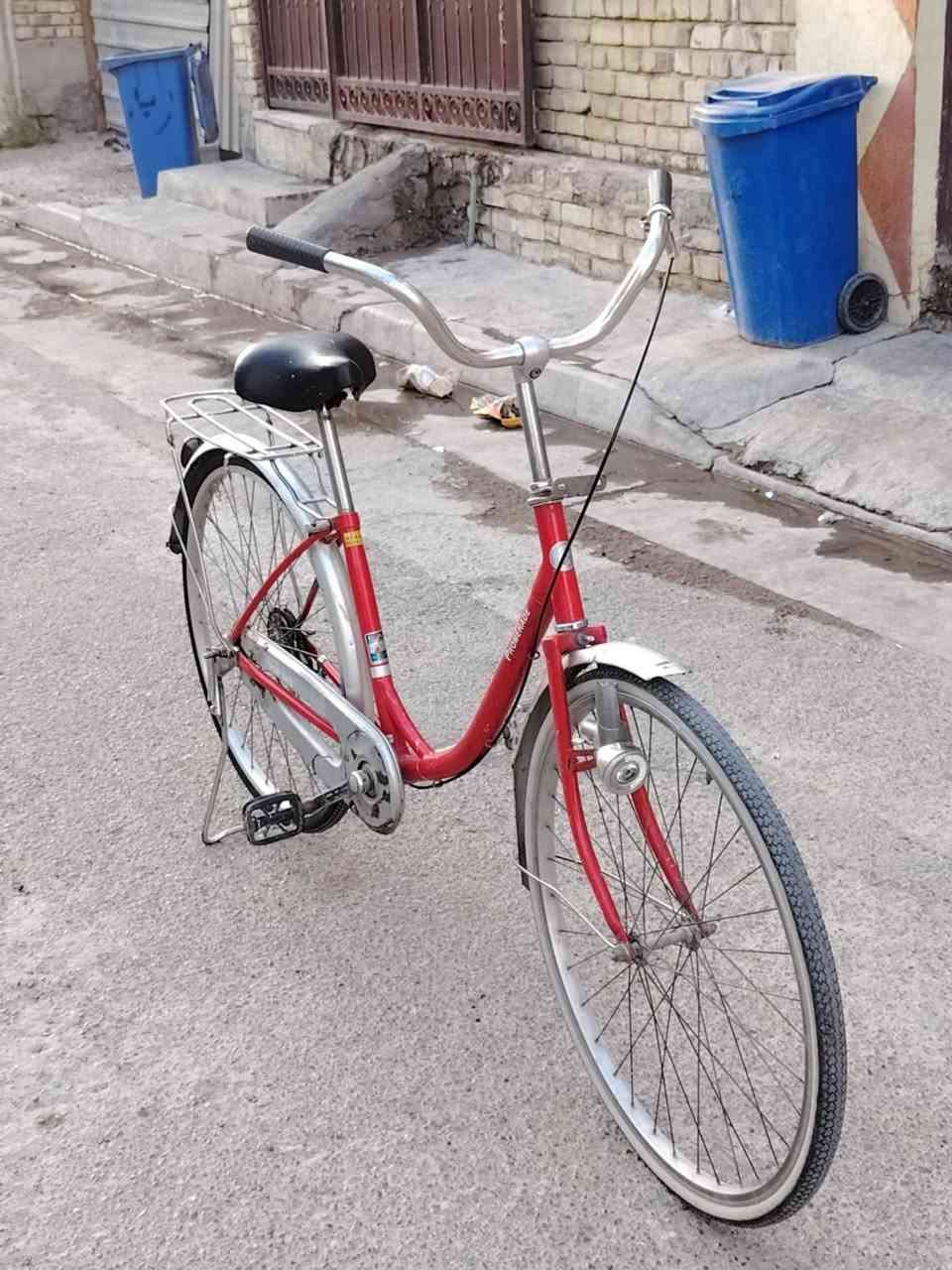 السلام عليكم بايسكل بناتي حجم 26 للبيع لون احمر نضيف جدا السعر 75 وبي مجال قليل والمراسله خاص الموقع البياع حي التراث


**إذا كنت صاحب هذا الإعلان وتريد حذفه لأي سبب، رجاءا أرسل رسالة إلى الدعم الفني**