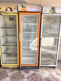 ثلاجات عرض • ٣ قطع • شرط الفحص