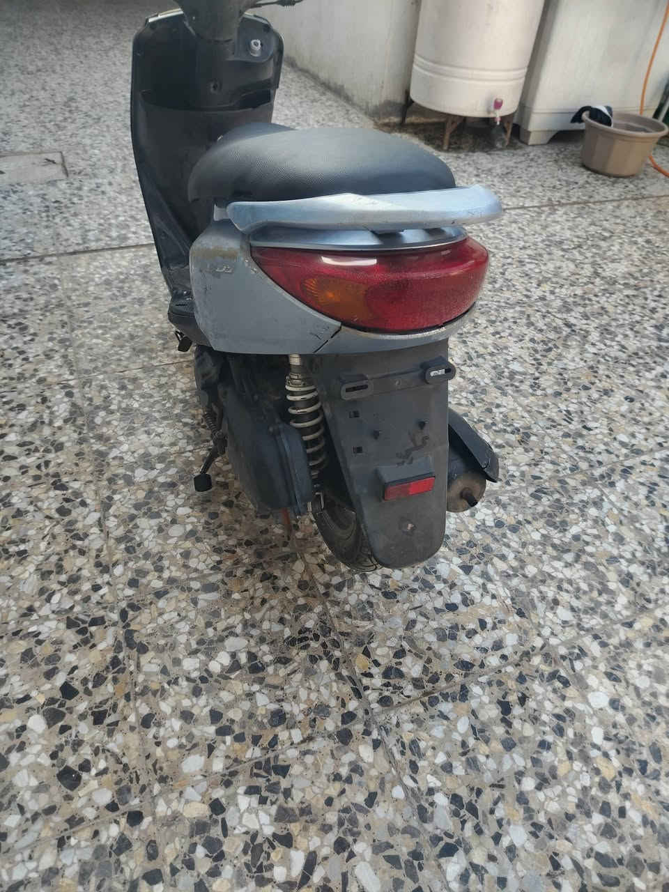 دراجه بريز كلها بلاديه الدراجه. وكلها شغاله ماكو نقص
السعر 600

المكان بغداد حي النصر
اتصال ***********
