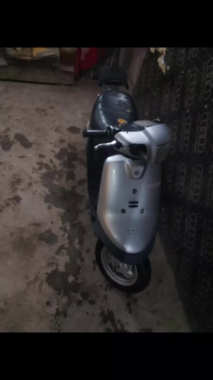 السلام عليكم دراجه بطه ماكينه ناعمه بلاديه ما مفتوحه شلعه ومعدل فول كهربائيات  كله شغال سلف  وهندو السعر خاص ماكو صوت اكسن


**إذا كنت صاحب هذا الإعلان وتريد حذفه لأي سبب، رجاءا أرسل رسالة إلى الدعم الفني**